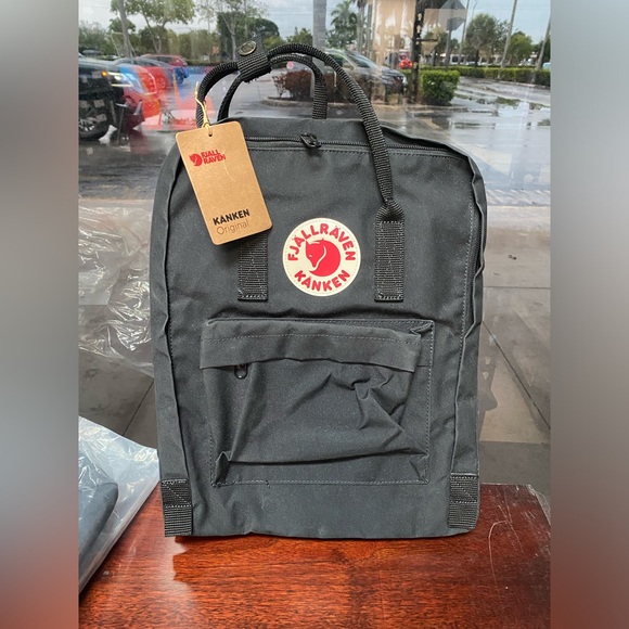 Fjallraven Kånken Original Backpack -Unisex